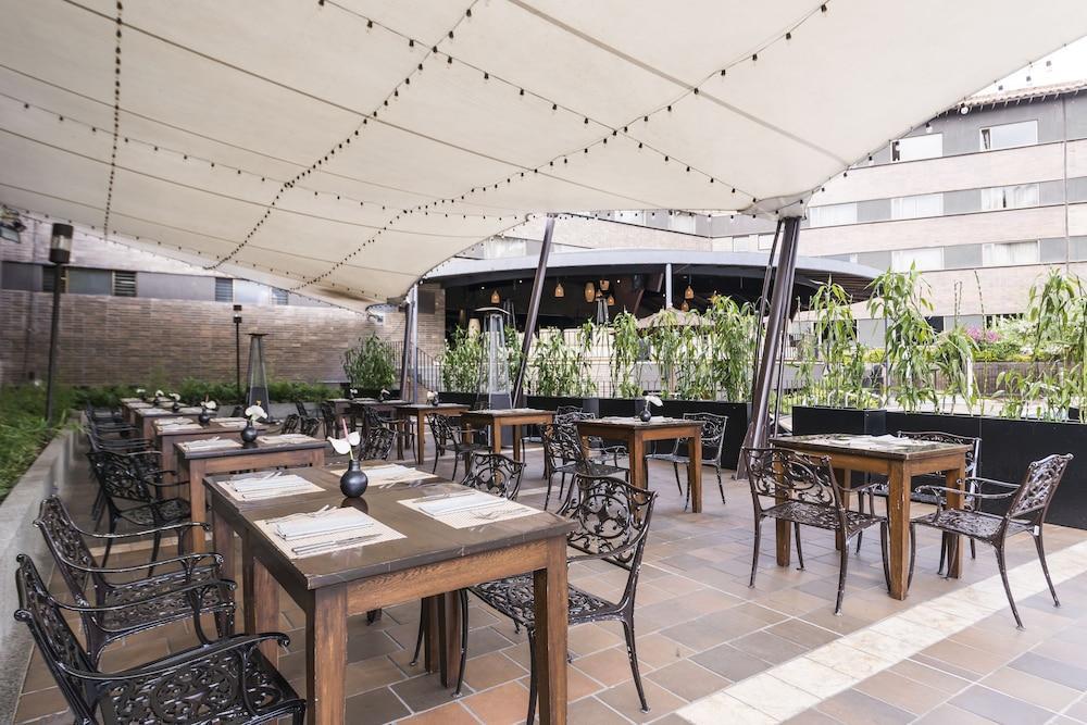 拉斯洛马斯莫维奇酒店 里奥内格罗 外观 照片 The restaurant's interior